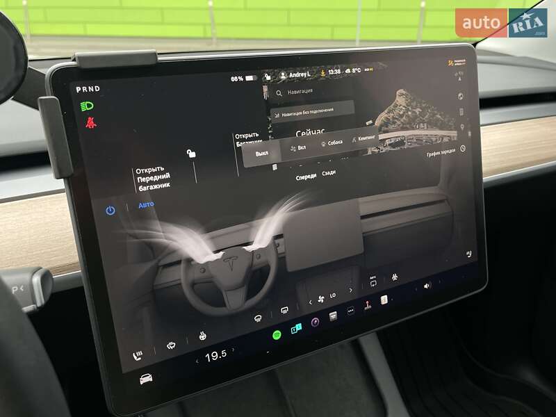 Позашляховик / Кросовер Tesla Model Y 2024 в Києві