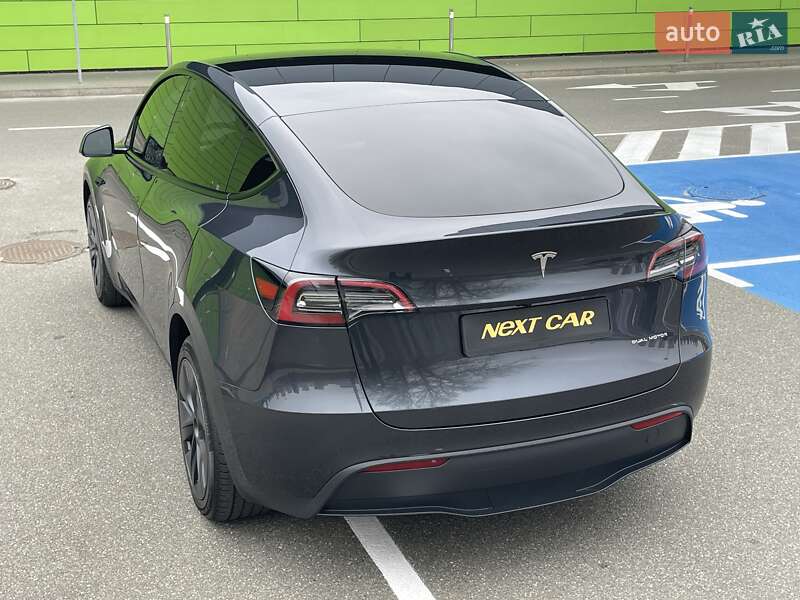 Позашляховик / Кросовер Tesla Model Y 2024 в Києві