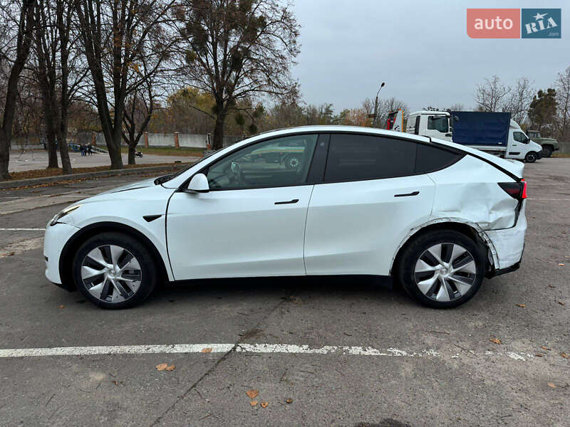 Позашляховик / Кросовер Tesla Model Y 2023 в Рівному