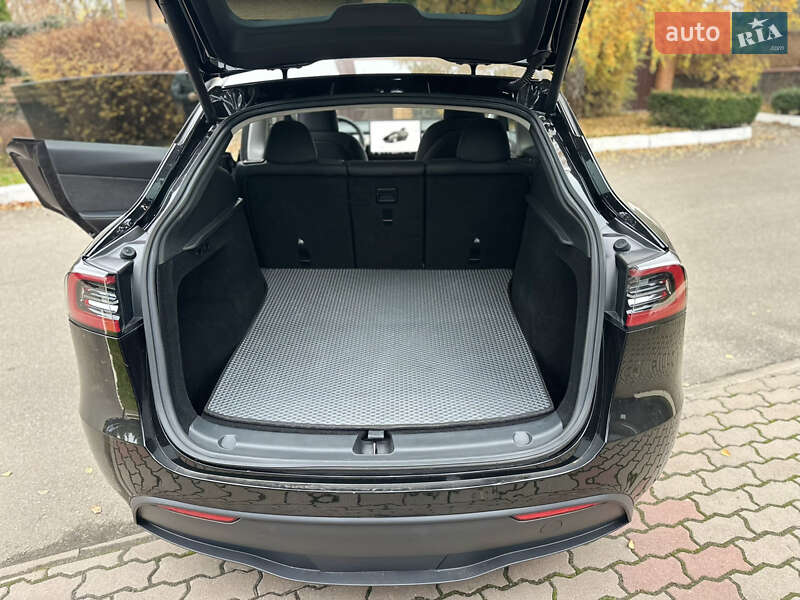 Внедорожник / Кроссовер Tesla Model Y 2023 в Киеве фото 12 Внедорожник / Кроссовер Tesla Model Y 2023 в Киеве