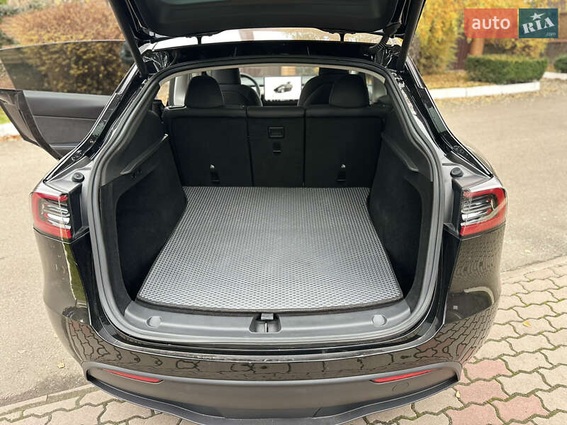 Внедорожник / Кроссовер Tesla Model Y 2023 в Киеве фото 17 Внедорожник / Кроссовер Tesla Model Y 2023 в Киеве