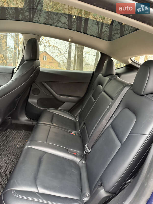 Внедорожник / Кроссовер Tesla Model Y 2022 в Ровно