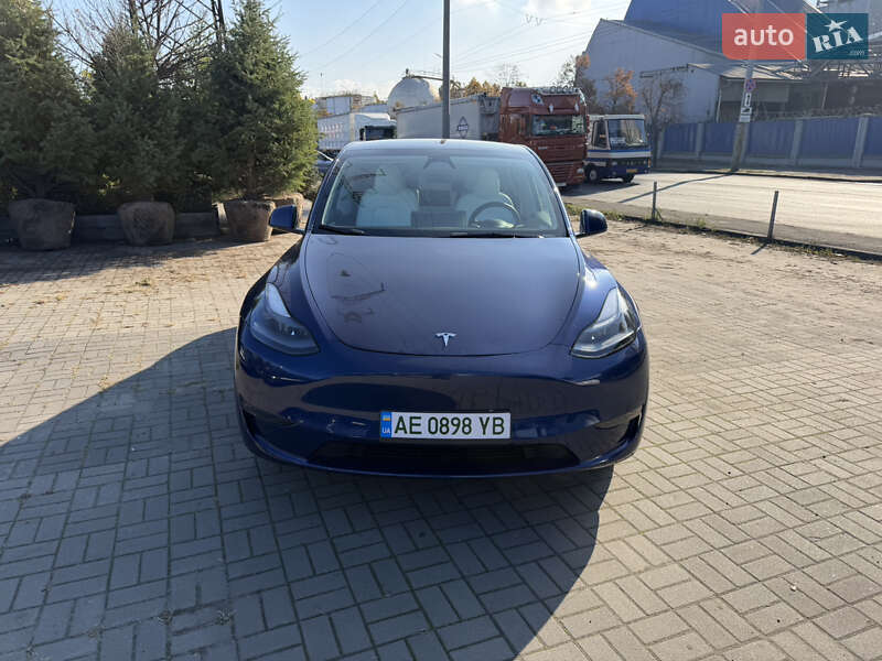 Позашляховик / Кросовер Tesla Model Y 2024 в Дніпрі фото 5 Позашляховик / Кросовер Tesla Model Y 2024 в Дніпрі