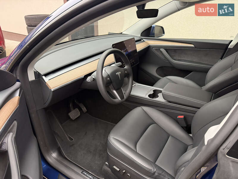 Позашляховик / Кросовер Tesla Model Y 2024 в Бучі
