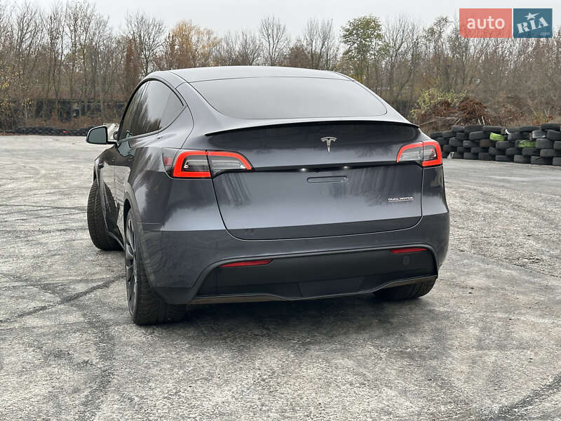 Внедорожник / Кроссовер Tesla Model Y 2021 в Харькове