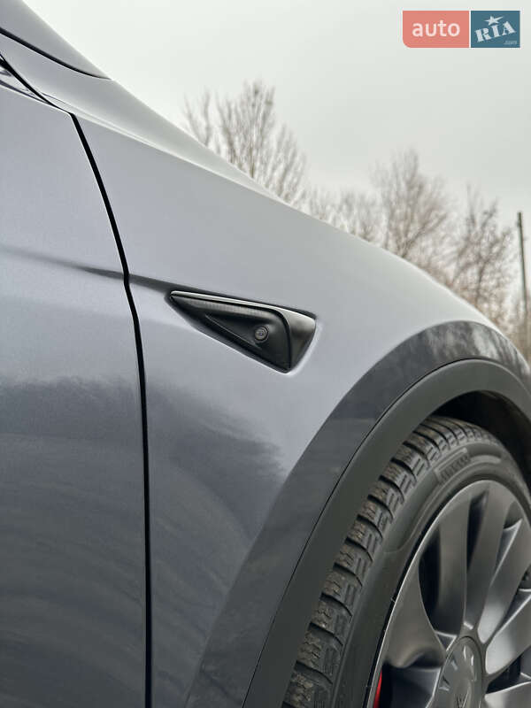 Внедорожник / Кроссовер Tesla Model Y 2021 в Харькове