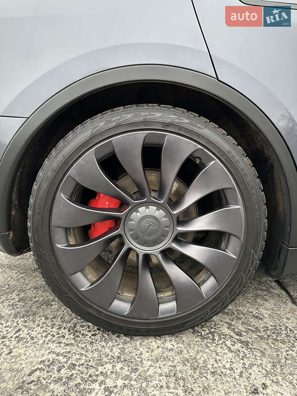 Внедорожник / Кроссовер Tesla Model Y 2021 в Харькове