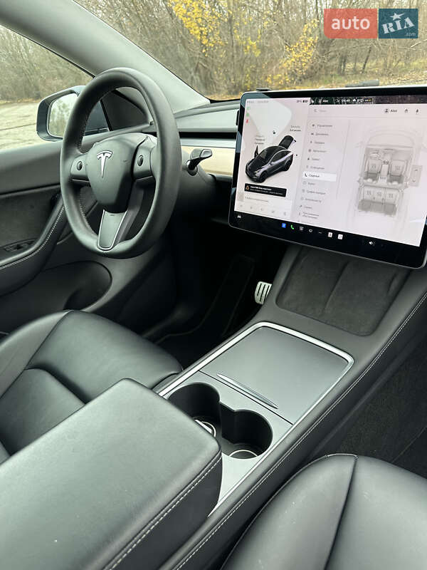 Внедорожник / Кроссовер Tesla Model Y 2021 в Харькове