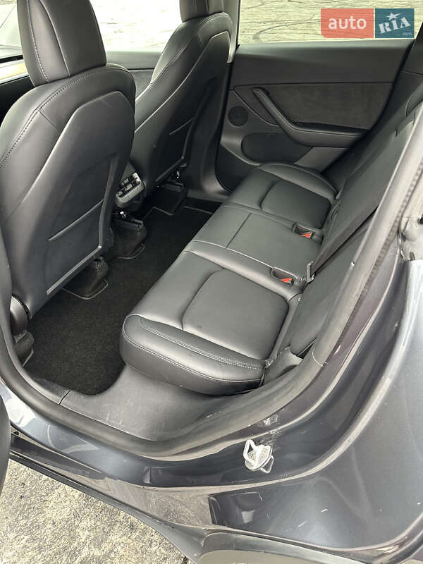 Внедорожник / Кроссовер Tesla Model Y 2021 в Харькове