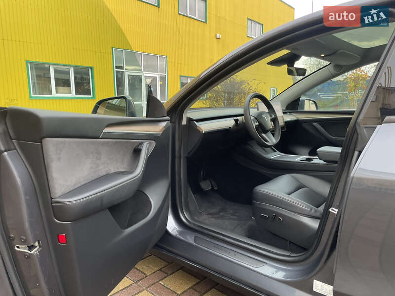 Позашляховик / Кросовер Tesla Model Y 2023 в Стрию фото 60 Позашляховик / Кросовер Tesla Model Y 2023 в Стрию