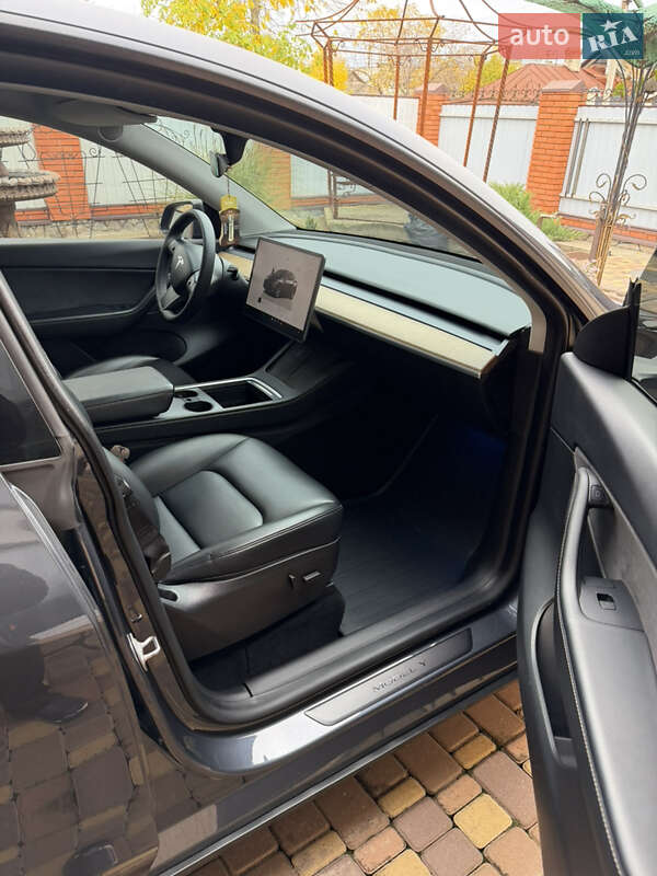 Внедорожник / Кроссовер Tesla Model Y 2022 в Кропивницком