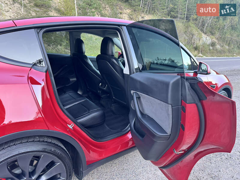 Позашляховик / Кросовер Tesla Model Y 2022 в Львові фото 44 Позашляховик / Кросовер Tesla Model Y 2022 в Львові