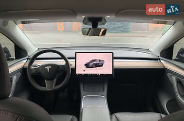 Внедорожник / Кроссовер Tesla Model Y 2024 в Киеве