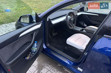 Внедорожник / Кроссовер Tesla Model Y 2024 в Копычинце