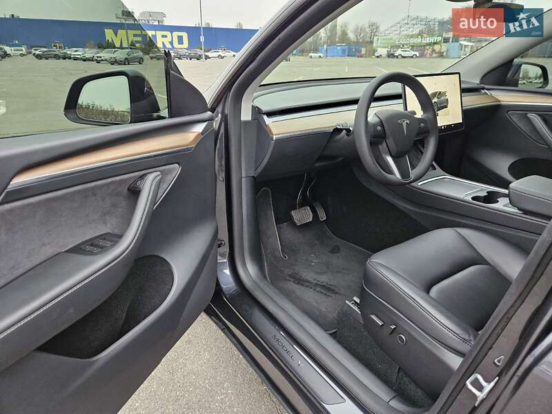 Внедорожник / Кроссовер Tesla Model Y 2024 в Днепре фото 18 Внедорожник / Кроссовер Tesla Model Y 2024 в Днепре
