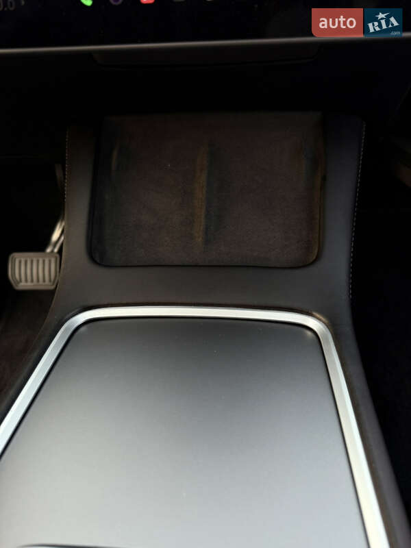 Внедорожник / Кроссовер Tesla Model Y 2024 в Ровно