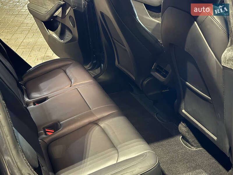 Позашляховик / Кросовер Tesla Model Y 2023 в Києві