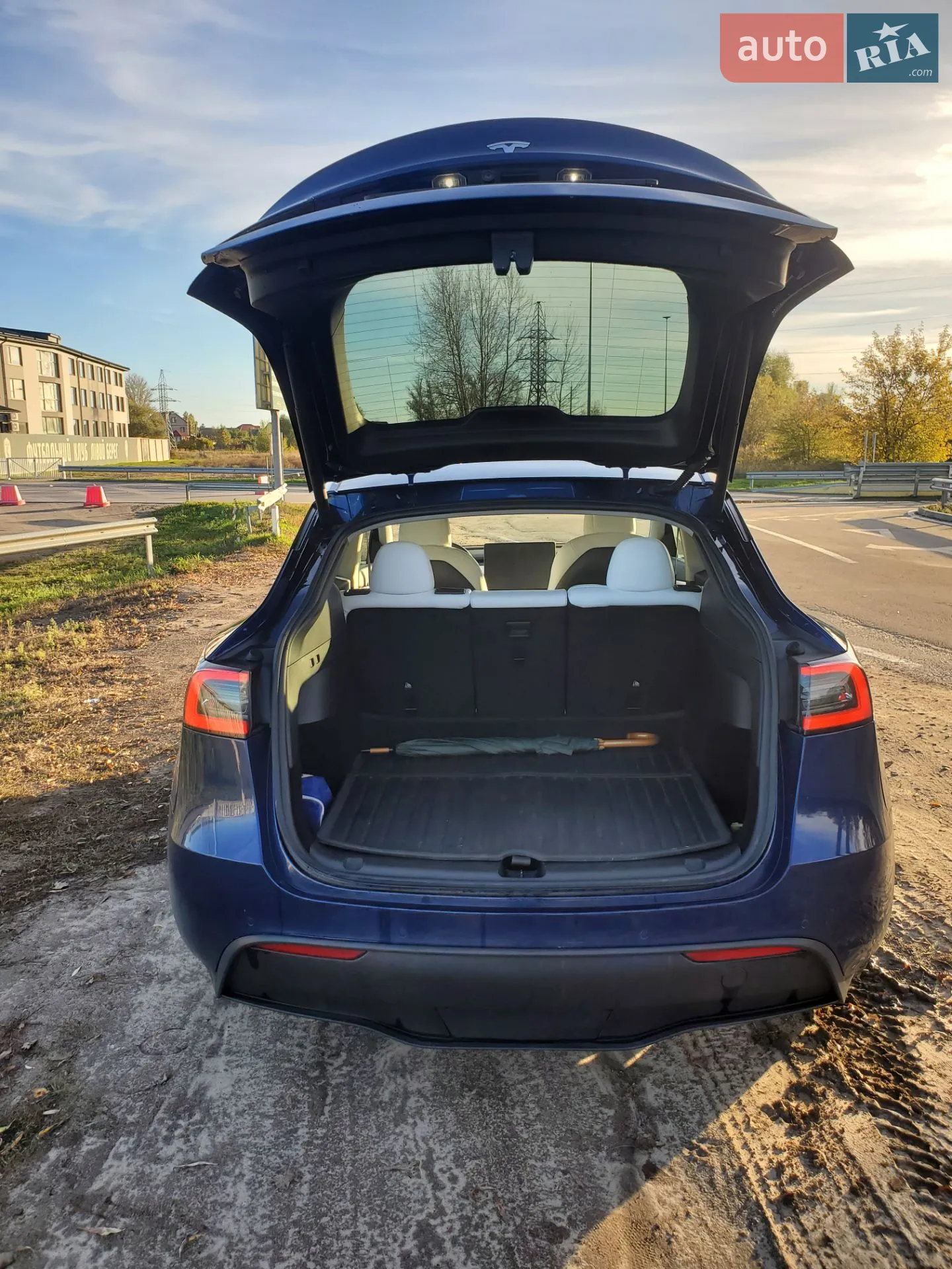 2022 Tesla Model Y - мініатюра 5