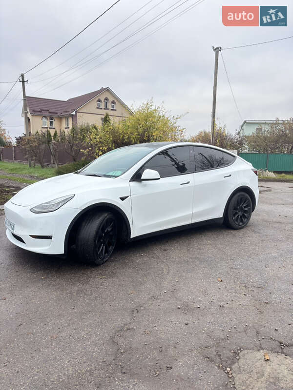 Позашляховик / Кросовер Tesla Model Y 2021 в Білій Церкві
