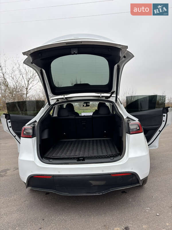 Позашляховик / Кросовер Tesla Model Y 2021 в Білій Церкві