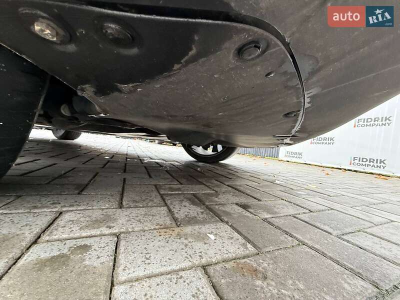 Позашляховик / Кросовер Tesla Model Y 2020 в Луцьку