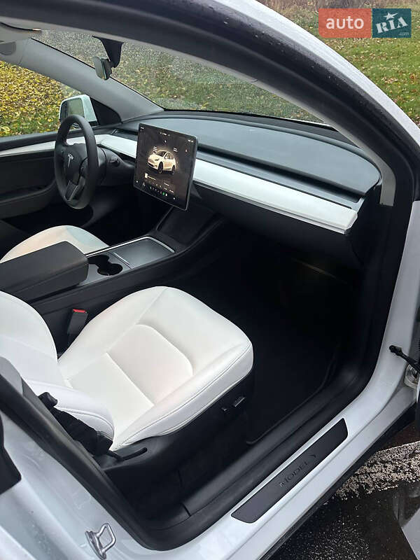 Внедорожник / Кроссовер Tesla Model Y 2023 в Василькове