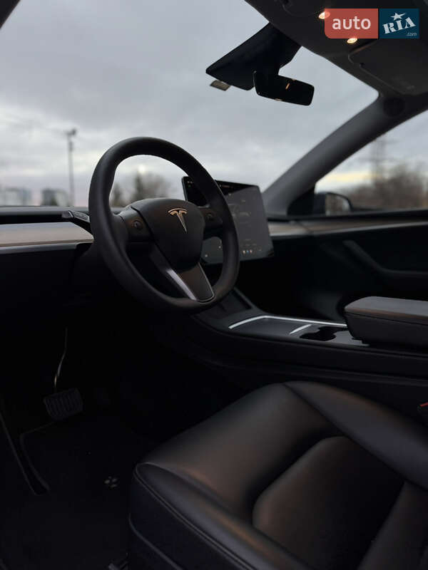 Внедорожник / Кроссовер Tesla Model Y 2023 в Львове фото 11 Внедорожник / Кроссовер Tesla Model Y 2023 в Львове