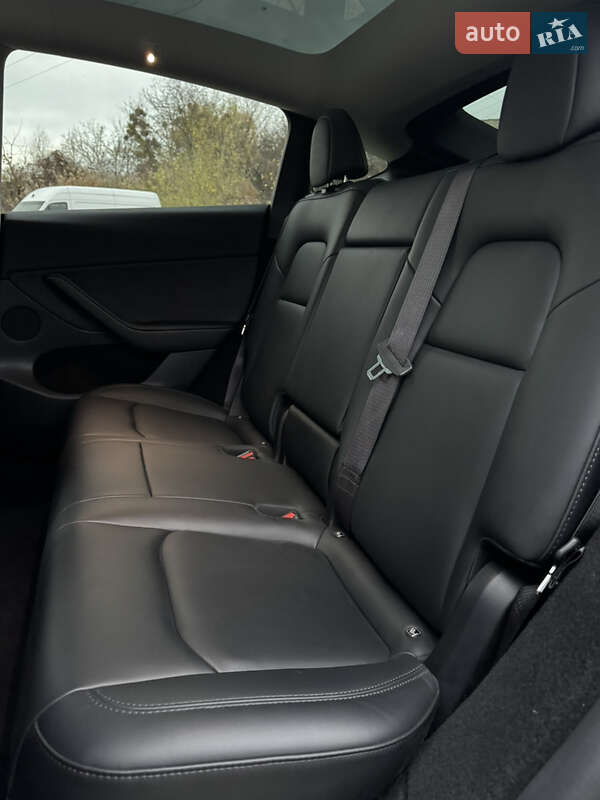 Внедорожник / Кроссовер Tesla Model Y 2023 в Львове фото 17 Внедорожник / Кроссовер Tesla Model Y 2023 в Львове