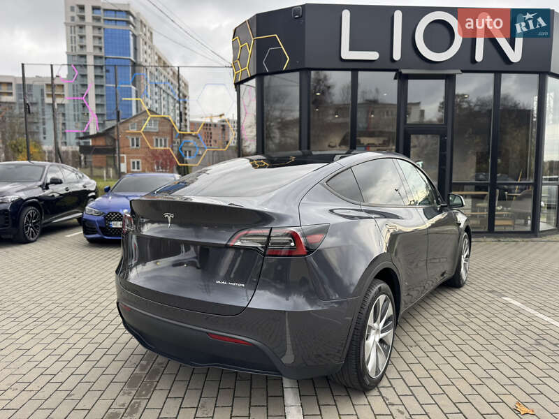 Внедорожник / Кроссовер Tesla Model Y 2024 в Львове