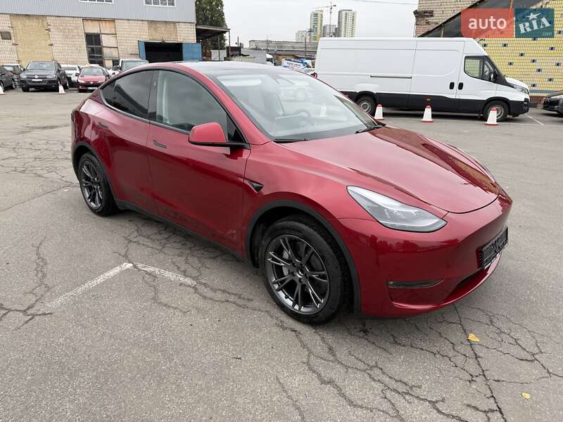 Внедорожник / Кроссовер Tesla Model Y 2024 в Киеве фото 5 Внедорожник / Кроссовер Tesla Model Y 2024 в Киеве