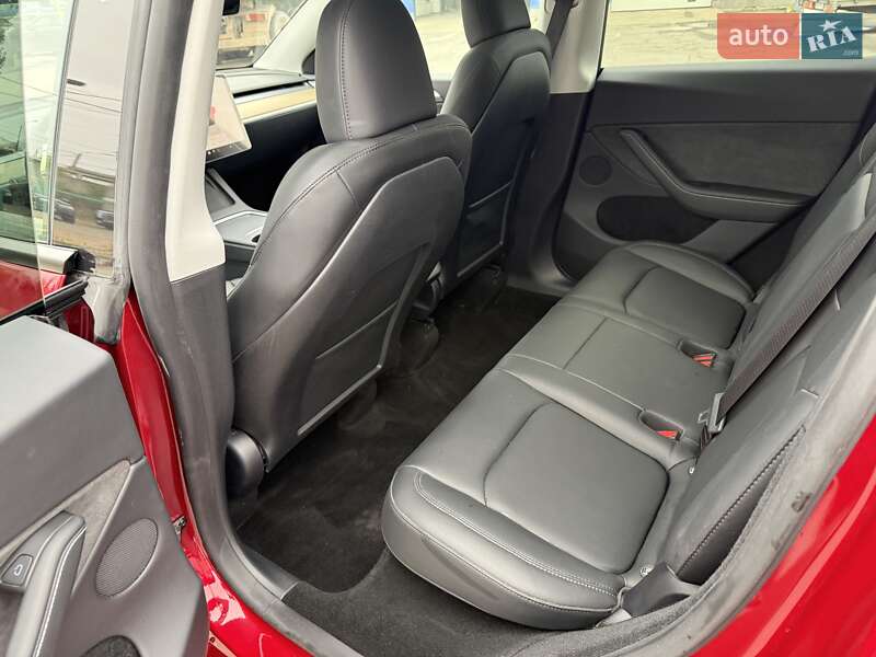 Внедорожник / Кроссовер Tesla Model Y 2024 в Киеве фото 35 Внедорожник / Кроссовер Tesla Model Y 2024 в Киеве