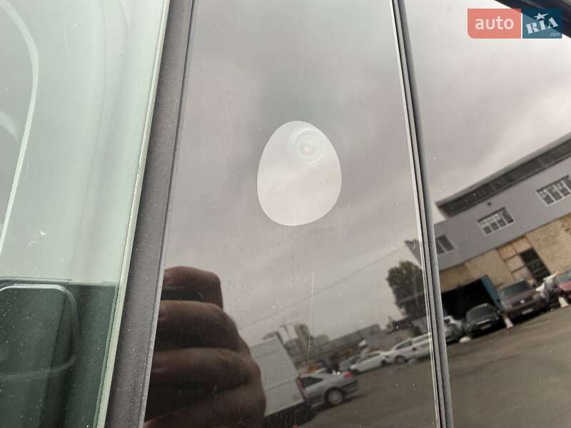 Внедорожник / Кроссовер Tesla Model Y 2024 в Киеве фото 37 Внедорожник / Кроссовер Tesla Model Y 2024 в Киеве