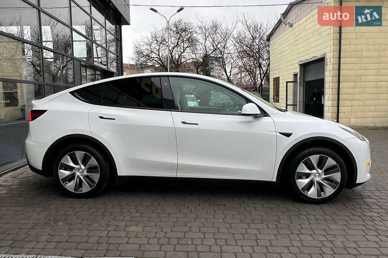 Позашляховик / Кросовер Tesla Model Y 2021 в Івано-Франківську фото 8 Позашляховик / Кросовер Tesla Model Y 2021 в Івано-Франківську