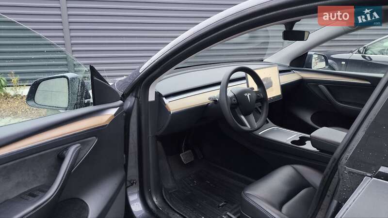 Позашляховик / Кросовер Tesla Model Y 2022 в Києві фото 5 Позашляховик / Кросовер Tesla Model Y 2022 в Києві