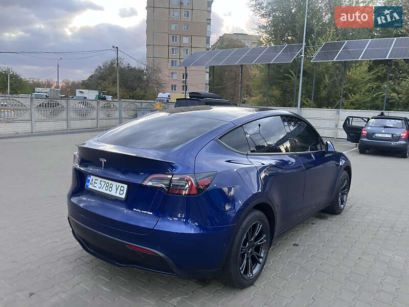 Позашляховик / Кросовер Tesla Model Y 2023 в Кривому Розі