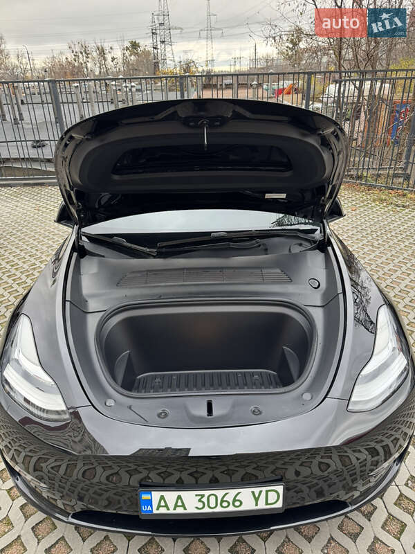 Внедорожник / Кроссовер Tesla Model Y 2022 в Киеве фото 6 Внедорожник / Кроссовер Tesla Model Y 2022 в Киеве