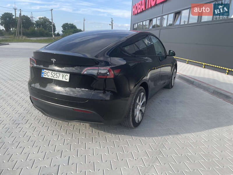 Позашляховик / Кросовер Tesla Model Y 2021 в Золочеві