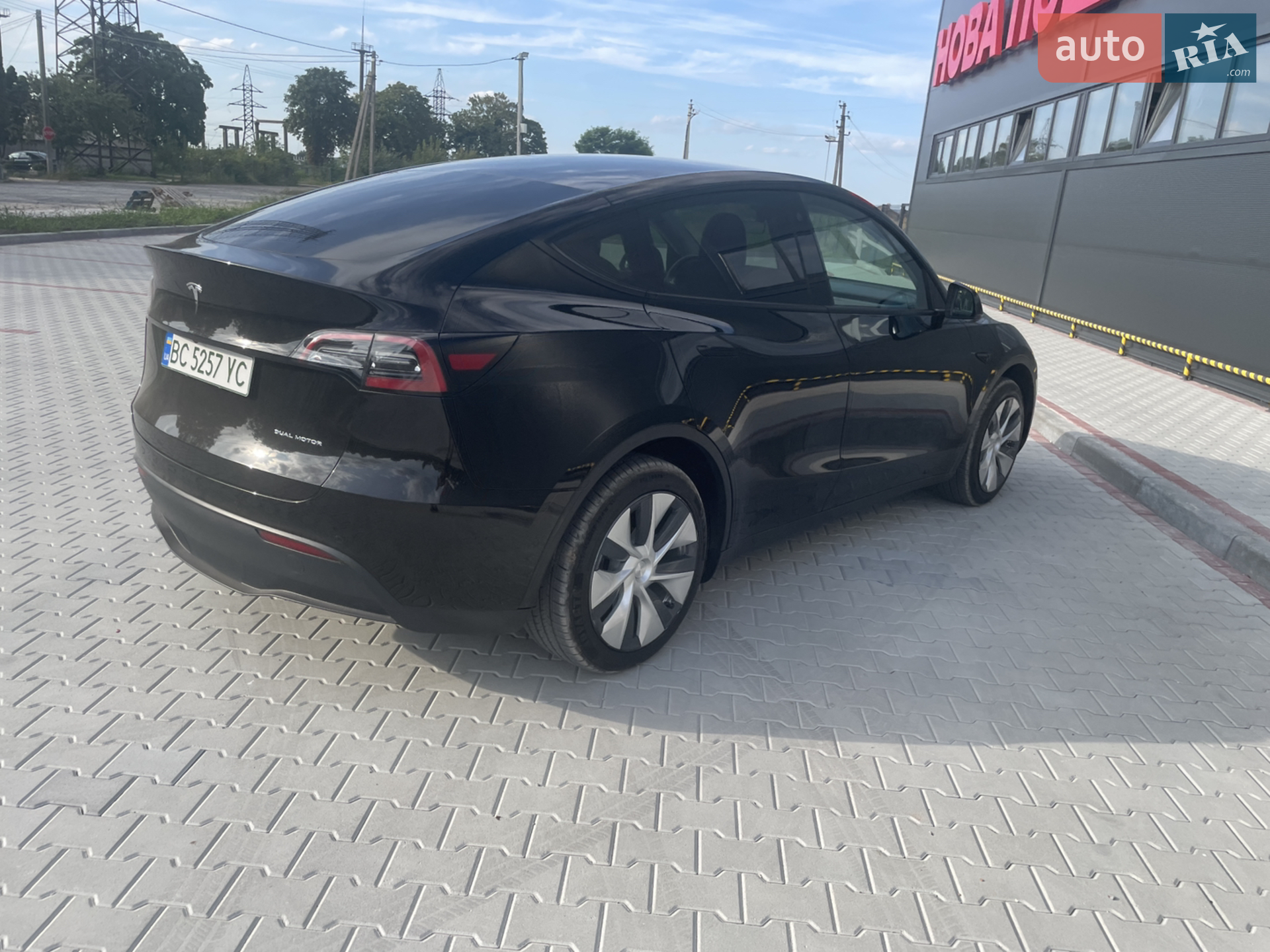 2021 Tesla Model Y - мініатюра 8