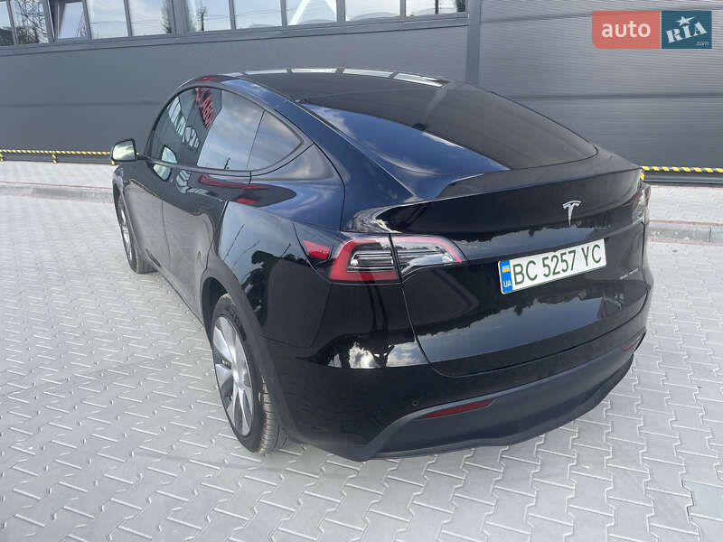 Позашляховик / Кросовер Tesla Model Y 2021 в Золочеві