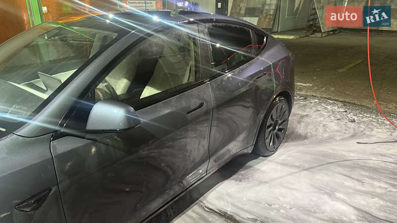 Внедорожник / Кроссовер Tesla Model Y 2022 в Киеве фото 3 Внедорожник / Кроссовер Tesla Model Y 2022 в Киеве