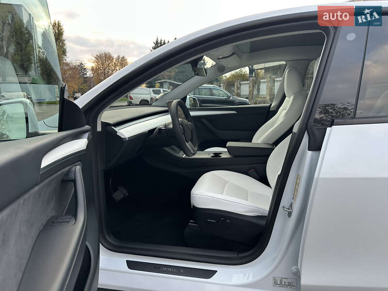 Внедорожник / Кроссовер Tesla Model Y 2023 в Днепре фото 14 Внедорожник / Кроссовер Tesla Model Y 2023 в Днепре
