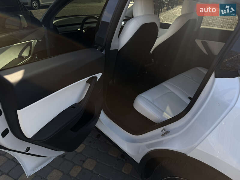 Позашляховик / Кросовер Tesla Model Y 2022 в Вінниці фото 21 Позашляховик / Кросовер Tesla Model Y 2022 в Вінниці