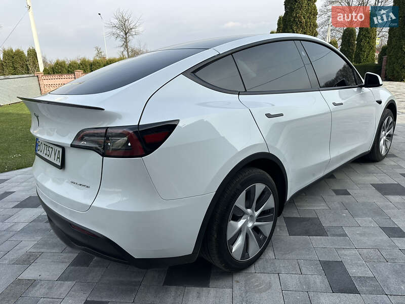 Внедорожник / Кроссовер Tesla Model Y 2023 в Тернополе