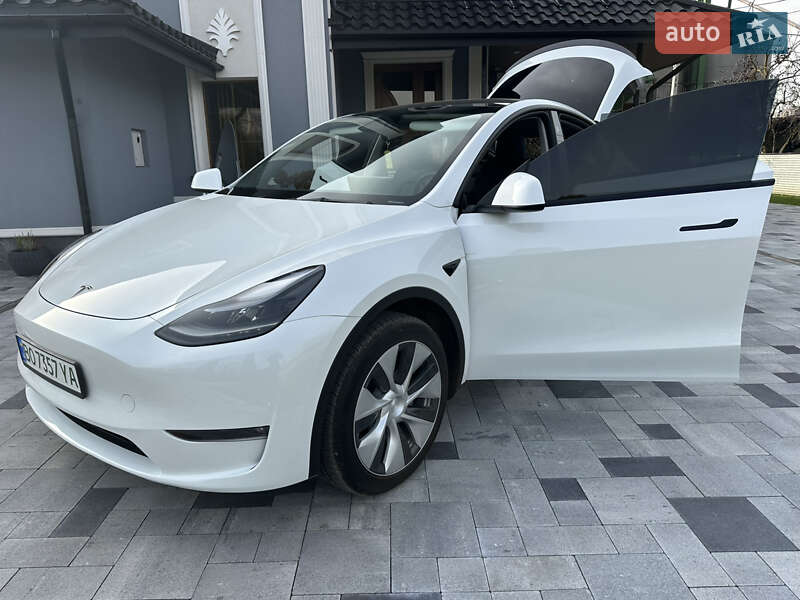 Внедорожник / Кроссовер Tesla Model Y 2023 в Тернополе