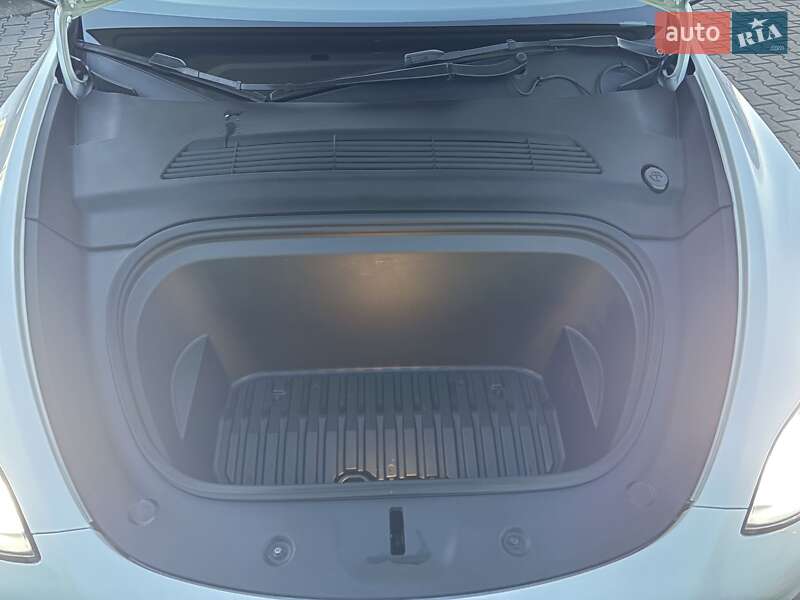Внедорожник / Кроссовер Tesla Model Y 2021 в Ровно фото 17 Внедорожник / Кроссовер Tesla Model Y 2021 в Ровно