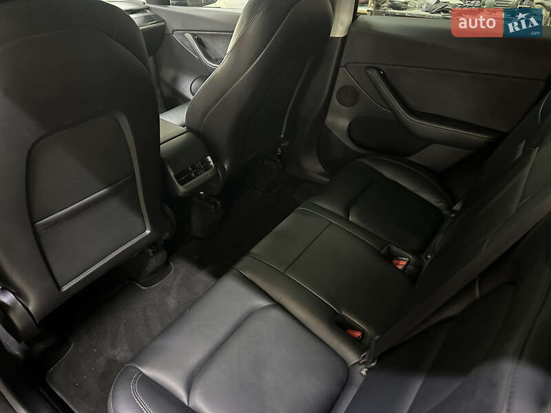 Внедорожник / Кроссовер Tesla Model Y 2021 в Ровно фото 11 Внедорожник / Кроссовер Tesla Model Y 2021 в Ровно