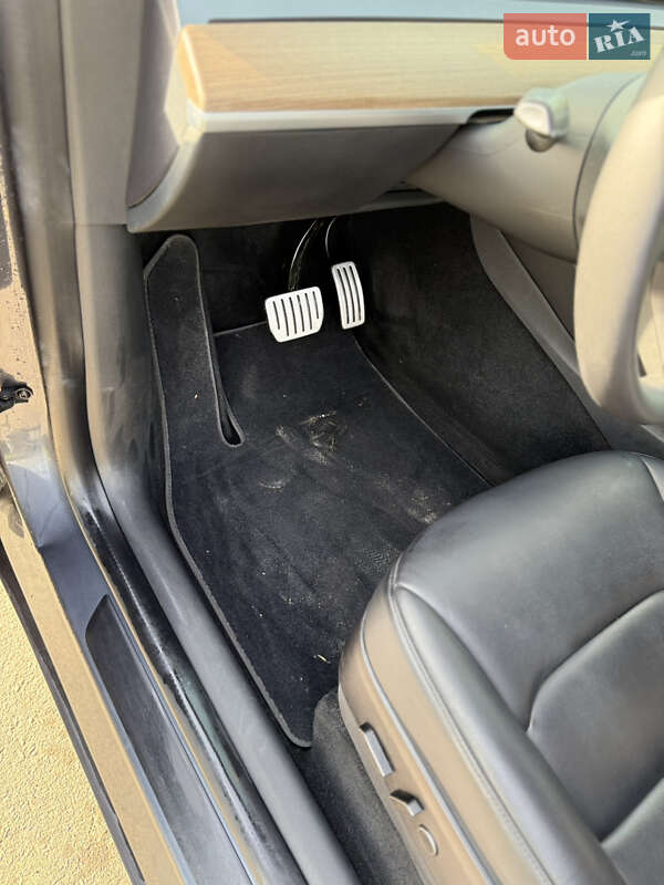 Позашляховик / Кросовер Tesla Model Y 2022 в Івано-Франківську фото 19 Позашляховик / Кросовер Tesla Model Y 2022 в Івано-Франківську