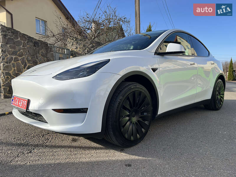 Позашляховик / Кросовер Tesla Model Y 2022 в Самборі