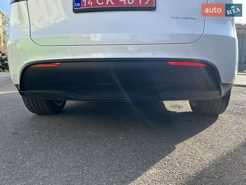 Позашляховик / Кросовер Tesla Model Y 2022 в Самборі