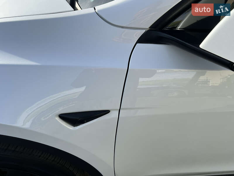 Позашляховик / Кросовер Tesla Model Y 2022 в Самборі